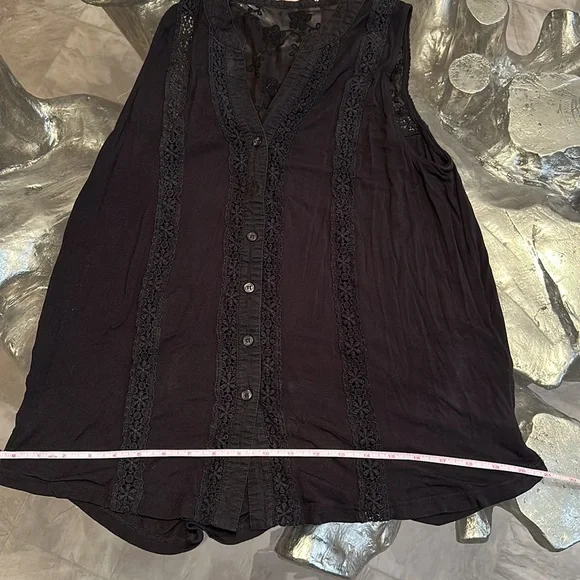 Blush Brand Button down dress tank top. Size medium - Picture 8 of 9